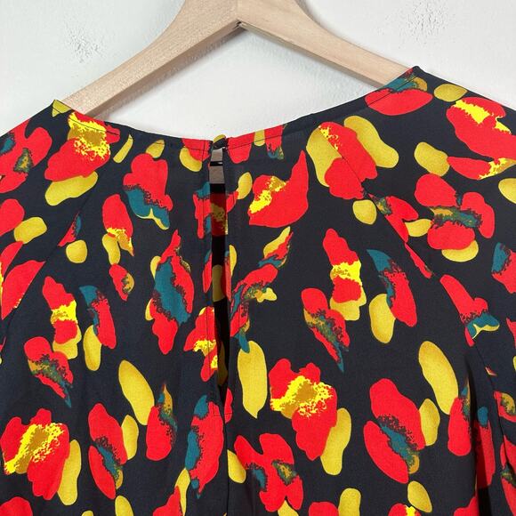 Evereve Allison Joy Reyna Leopard Smocked Long Sleeve Top NWT Size Small - Picture 5 of 9